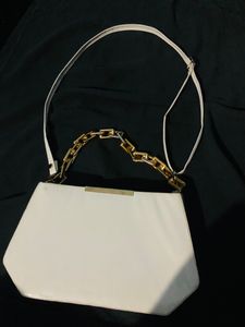 Chunky Chained Sling bag