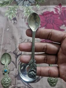 Vintage Spoon &amp; Plate Set