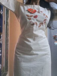 Elegant White Floral Kurta