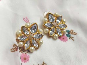 Floral Pearl Earrings