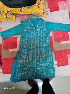 Beautiful Kurti_M Size_few Days Used Just