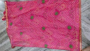 Pink Bandhani Saree
