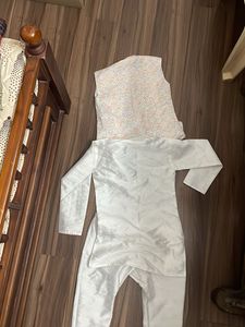 White Ethnic Wear