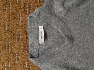 ZARA GREY ROUND NECK SWEATER