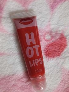 Hot Lips Lipstick (Shiny Lip gloss)