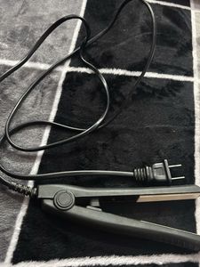 MINI Portable Hair Straightener for Women