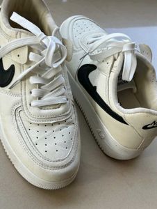 Nike Air Force Sneakers
