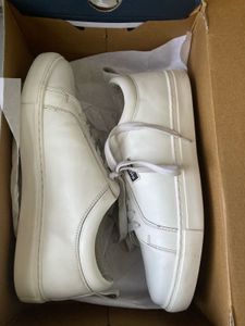 New Basic White Leather Sneaker