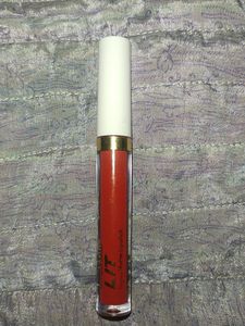 MyGlamm Red liquid matte lipstick