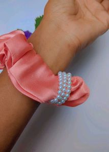 Peach Pearl Scrunchie
