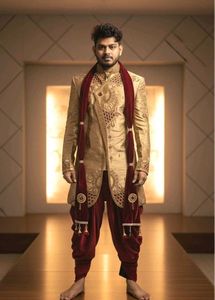 Elegant Men's Kurta & Pyjama Set