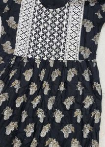 Embroidery Naira Cut Suit And Pant