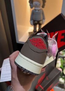 Travis Scott X Air Jordan 1 Low Sneaker Mocha fixe