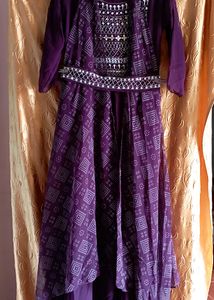 Very Comfortable And Beautiful Gowns