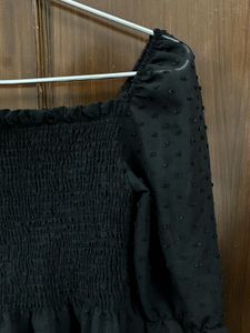 Chic Black Puff Sleeve Top