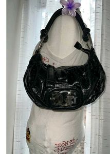Vintage Guess baguette bag