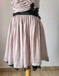 Elegant Midi Dress