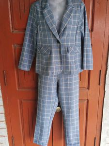 Suit Women