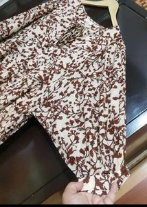 Brown🟤 Printed Dress For Girl Or Women 46 Bust