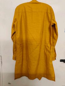 Manyavar Men&#39;s Blended Viscose Checkered