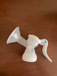 Manual Breast Pump With Bottles