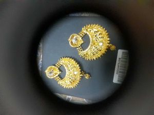Golden Chandbali