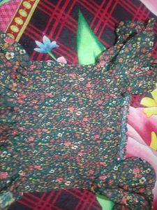 Floral Print Smocked Top