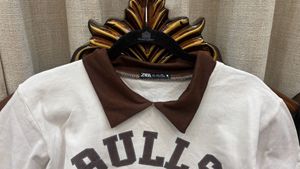 Bulls 23 Crop Top