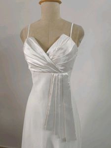Elegant White Gown🎉🎊 Price Drop