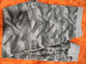 NOBERO Men Abstract Pant