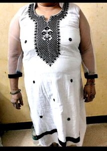Bahut Hi Pyara White And Black Kurta An