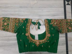 BEAUTIFUL GREEN 🍏 COLOUR MAGGAM WORK BLOUSE