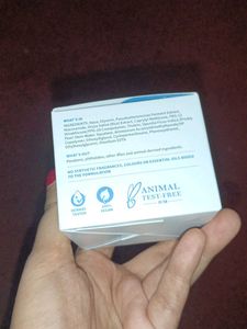 Plum Niacinamide Gel Cream