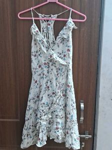 Pretty Dress With Back Tie Up