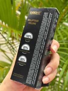 INSIGHT Voluminous Mascara - Black