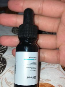 Minimalist Niacinamide Serum