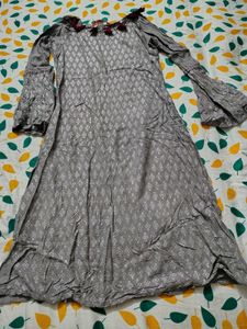 Elegant Grey Midi Dress