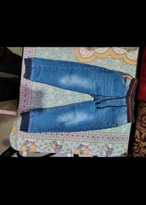 2pairs  3/4th Pant For Boys + 2 Jeans