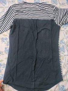 Black &amp; Grey Striped Full T-shirt🤍