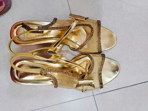 Heel Sandle,colour Golden