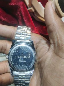 LG Gold Deluxe Watch