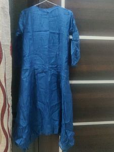 Elegant Blue Embroidered Kurta