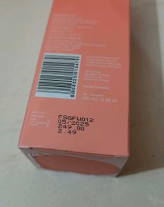 Foxtale Super Glow Face Wash