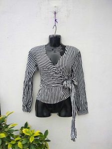 Summer Cute Wrap Up Top