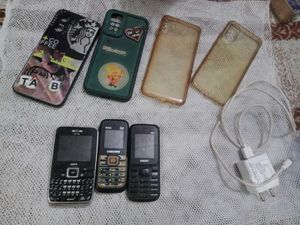 Vintage Phones &amp; Cases Bundle