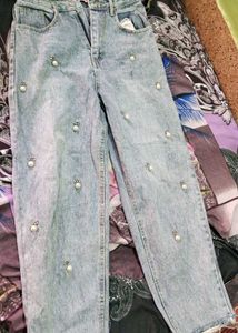 Pearl Embellished Jeans🦪