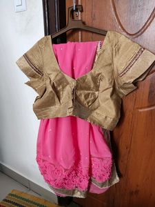 Pink Georgette Gold Border Saree With Blouse