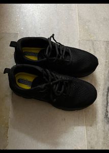 Black Shoes (Size 5)