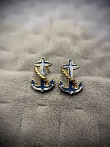 Anchor earrings