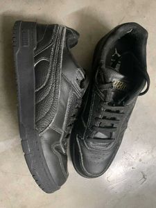 Puma Black Sneaker